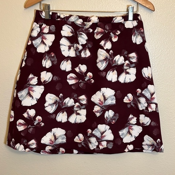 Bobeau Floral Mini Office Skirt - Picture 1 of 11